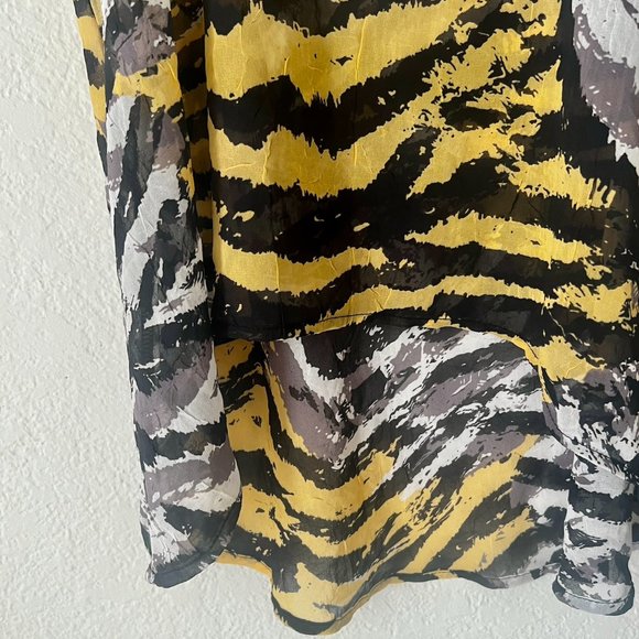 Forever 21 | Sheer Cold-Shoulder Tunic - Picture 3 of 5